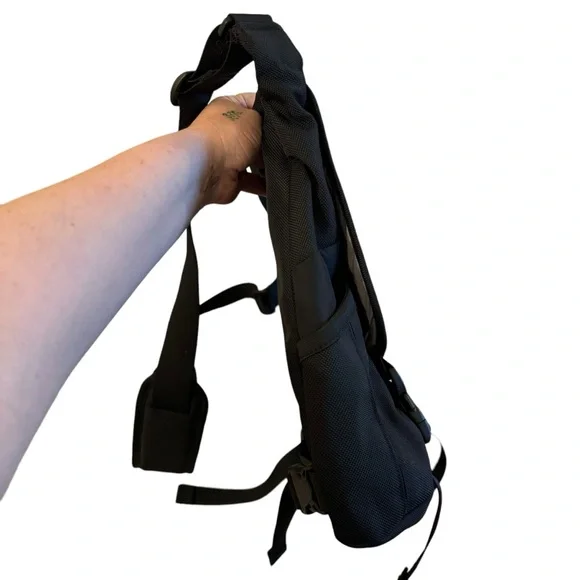 Patagonia Half Mass Bag Messenger Laptop Briefcase Black Nylon Business Travel - Picture 7 of 15